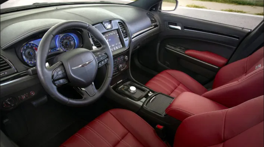 2022 Chrysler 300 V8 Horsepower Interior