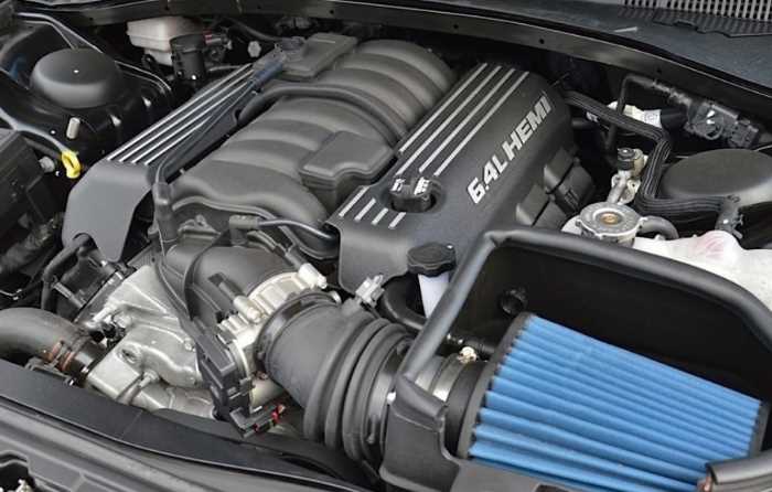 2022 Chrysler 300C Engine