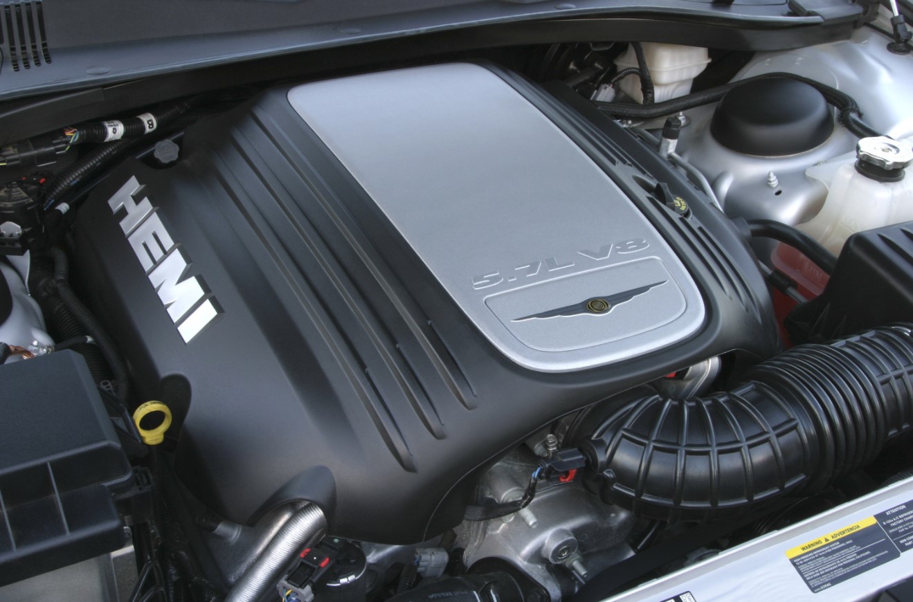 2023 Chrysler 300 Limousine Engine