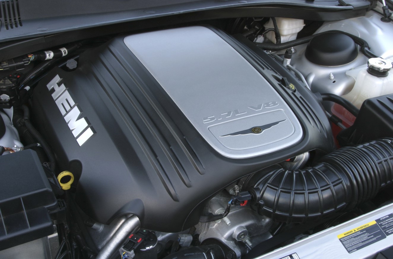 2023 Chrysler 300 Touring Engine
