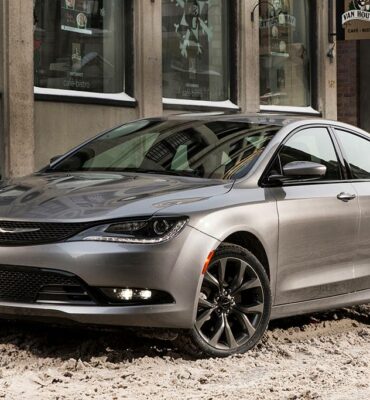 Why did Chrysler discontinue the 200