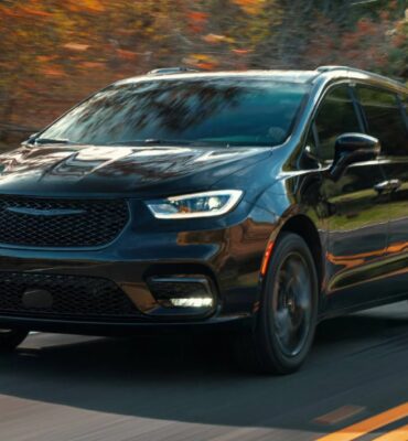 Is the Chrysler Pacifica being discontinued