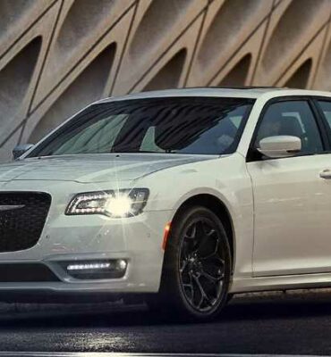 2022 Chrysler 300 Build and Price, Colors, Review