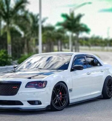 2022 Chrysler 300 Colors, Price, Review