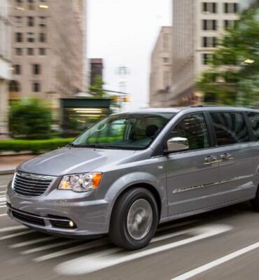 New 2022 Chrysler Voyager Colors, Price, Dimensions