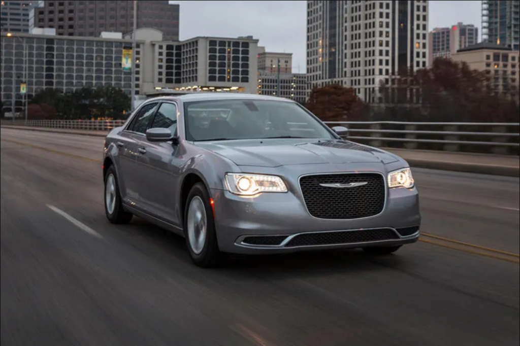 2022 Chrysler 300 V8 Horsepower Exterior