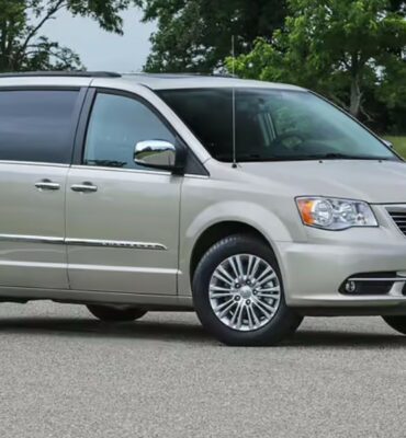 New 2023 Chrysler Town and Country Release Date, Price, Review