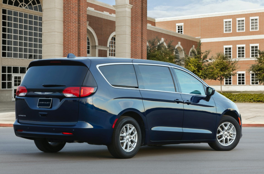 2024 chrysler voyager lx passenger van