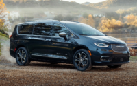 2025 Chrysler Pacifica Pinnacle: A Luxurious Minivan with a New Interior and Exterior Color