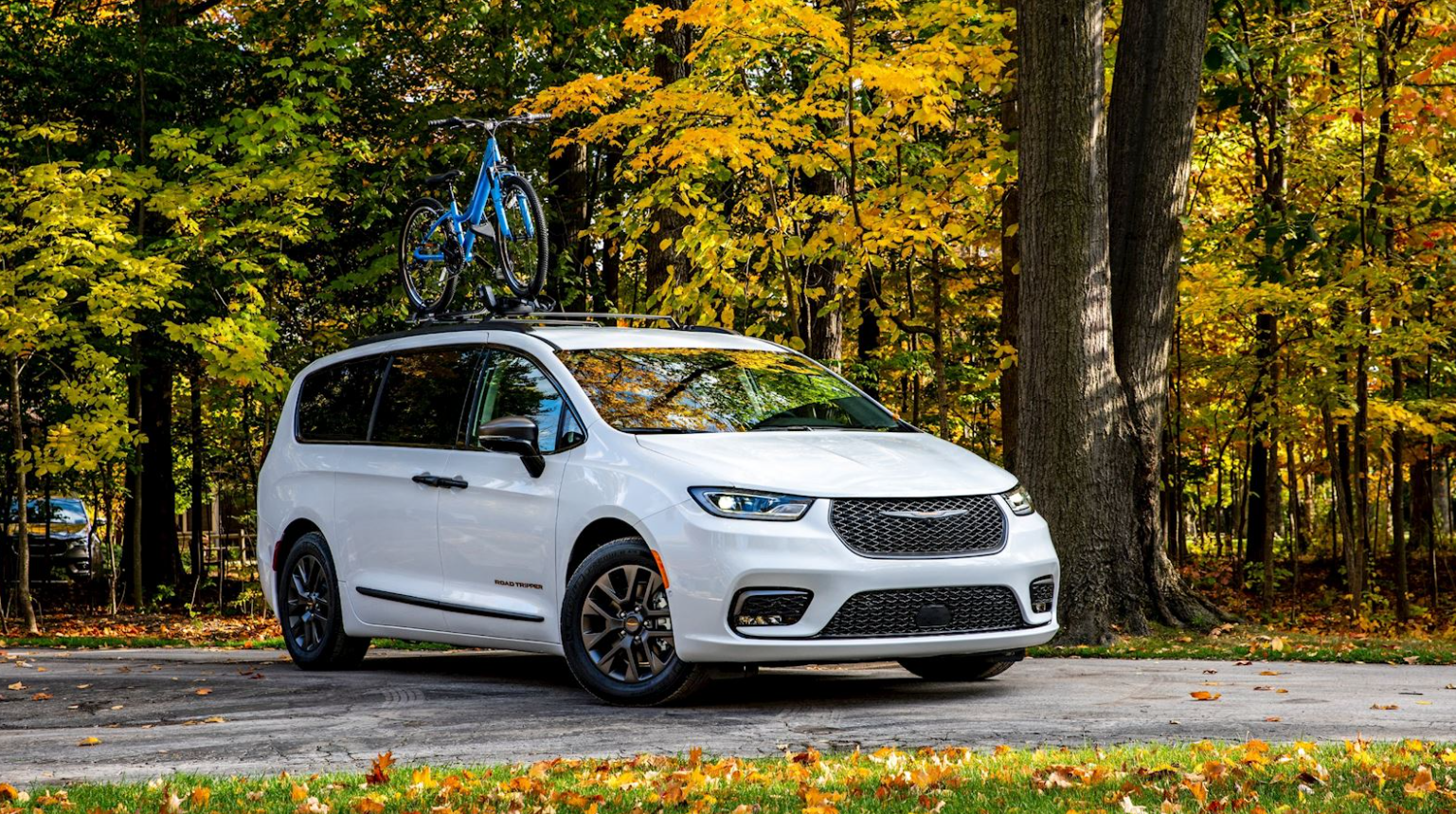 New 2025 Chrysler Pacifica Colors, Price, Changes