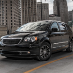 2025 Chrysler Town And Country Exterior 2