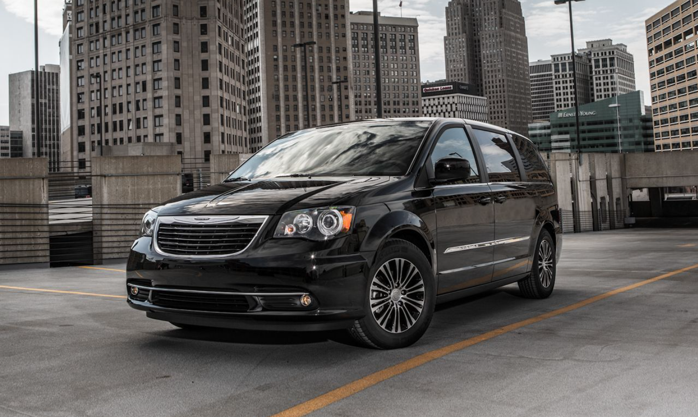 2025 Chrysler Town And Country Exterior 2