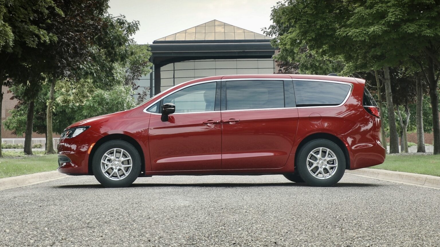 The Chrysler Voyager Is Back For 2026 Overview MoparInsiders The Chrysler Voyager Is Back For 2026 Overview MoparInsiders